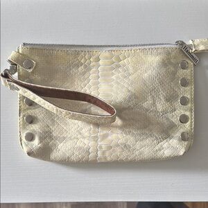 EUC Hammitt Cream Snake Clutch Wristlet Silver divers
